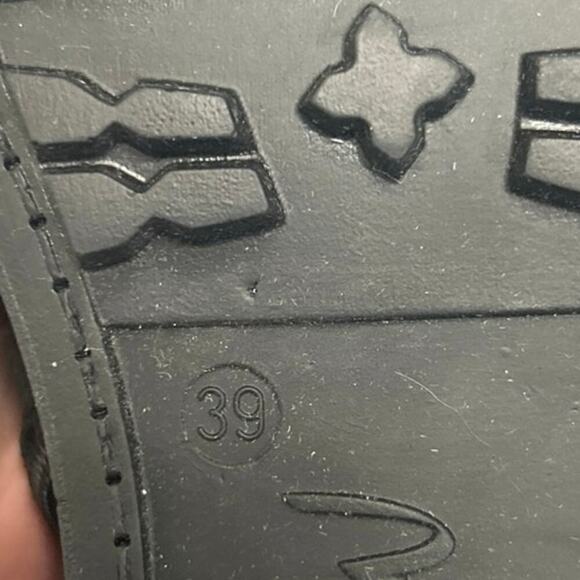 ERIC MICHAEL MELBOURNE Napoli Black Suede Side Zip Booties EU Size 39 (8.5-9) - Picture 10 of 10